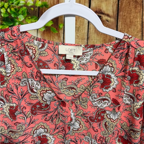 Loft Chiffon Blouse Size XS - Picture 2 of 3